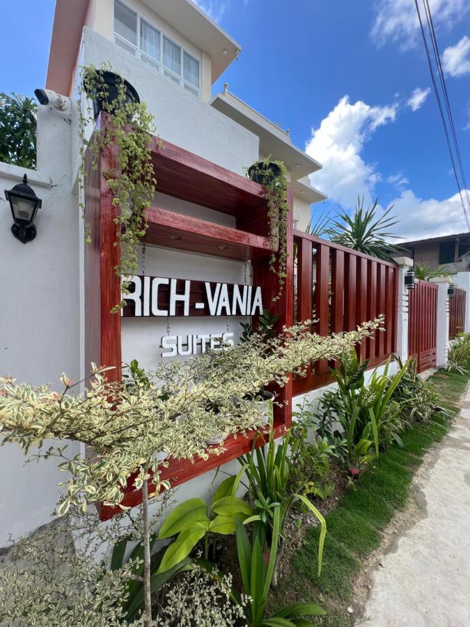 Rich-Vania Suites General Luna  Eksteriør bilde